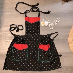 VINTAGE Black Floral Apron
